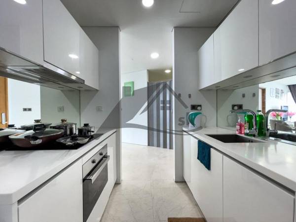 COZY SUITES @ VORTEX