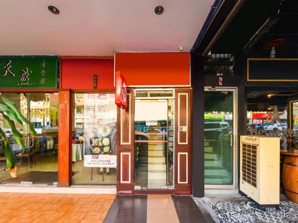 OYO 90562 J Hostels Pj