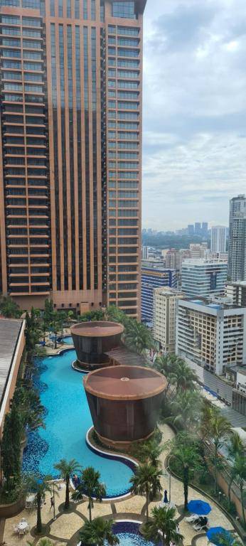 Raymond Suites At Berjaya Times Square
