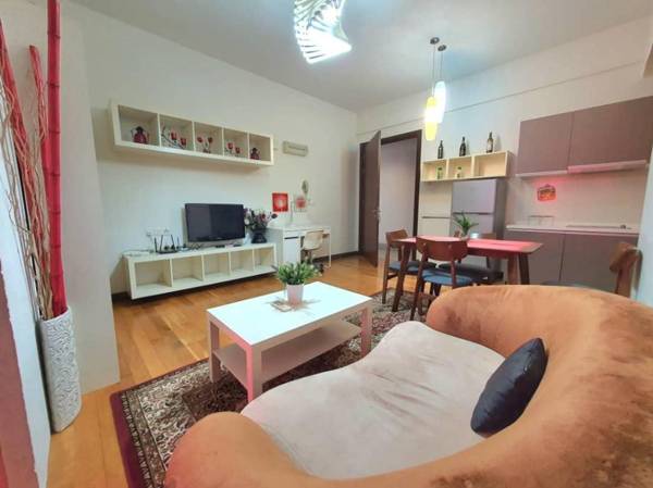 Regalia Suites - Cozy Studio Apartment