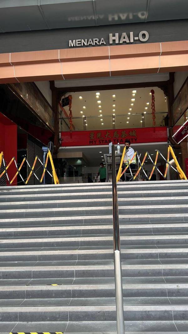 KL Rina’s Best Homestay at Menara Hai O