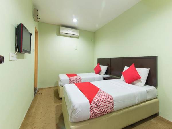 OYO 1102 Amani Hotel