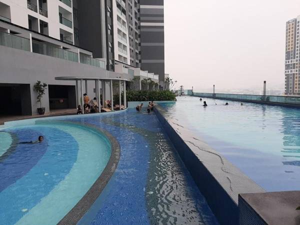 Eroz Homestay：Simfoni Tower near Mines C180 Cheras