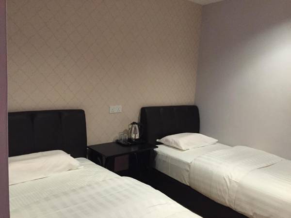 Tas Sakura Budget Hotel