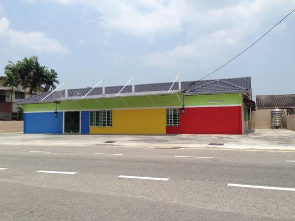 First Guest House Alor Akar