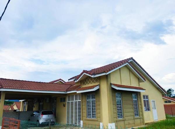 Spacious Suite Gambang Tropika Homestay - 4 Bedrooms