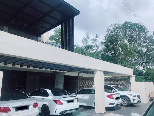 LE LODGE MANSION by Le Lodge