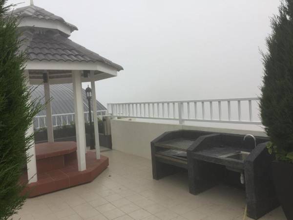 Cameron's Square Apartment