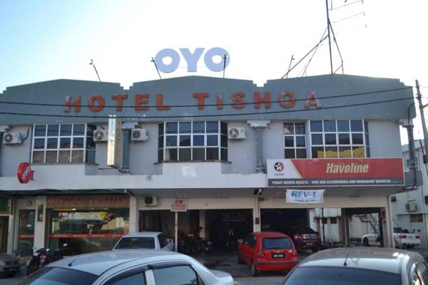 OYO 89737 Hotel Tishoa