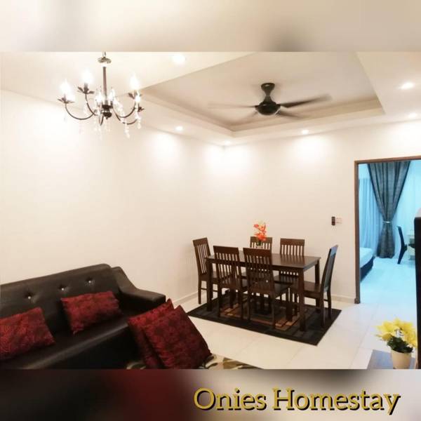 ONIES HOMESTAY LUMUT MANJUNG