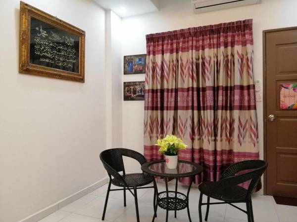 ONIES HOMESTAY LUMUT MANJUNG