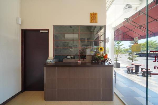 CMN Hotel