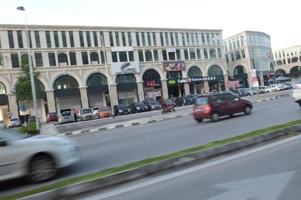 Natol Homestay - L.A