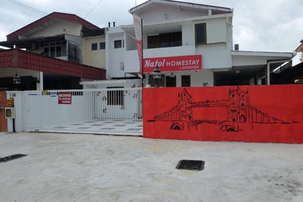 OYO HOME 90260 Natol Homestay London