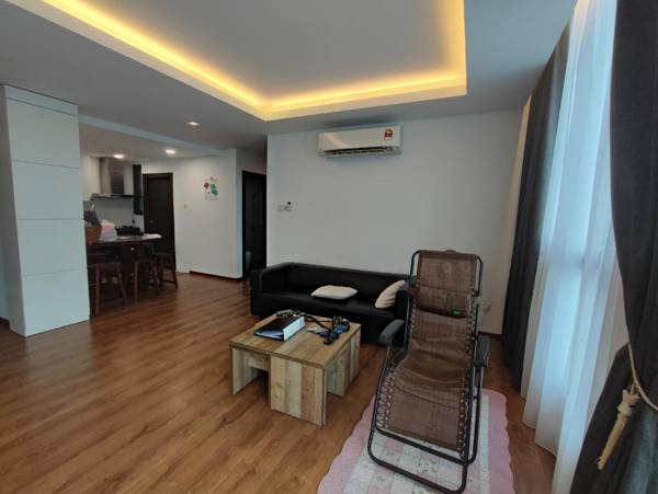 Sweet Retreat Room with City View