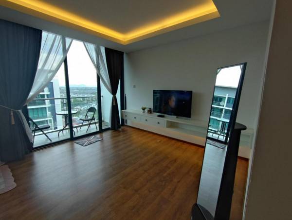 Sweet Retreat Room with City View