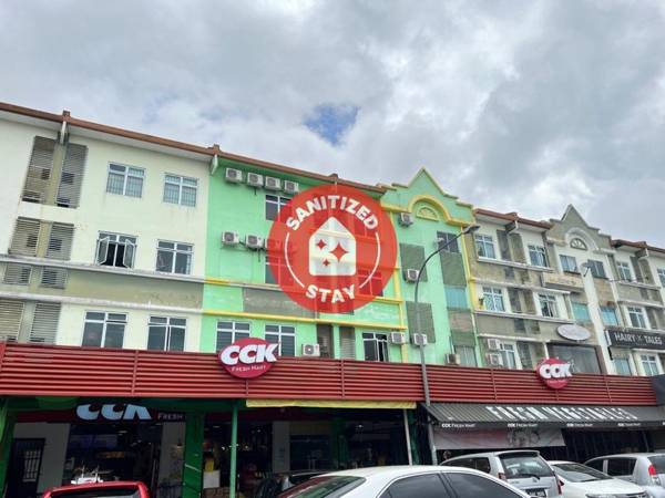 OYO 90621 Stutong Stay