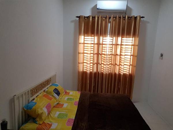 Lyly Homestay(Muslim Only)
