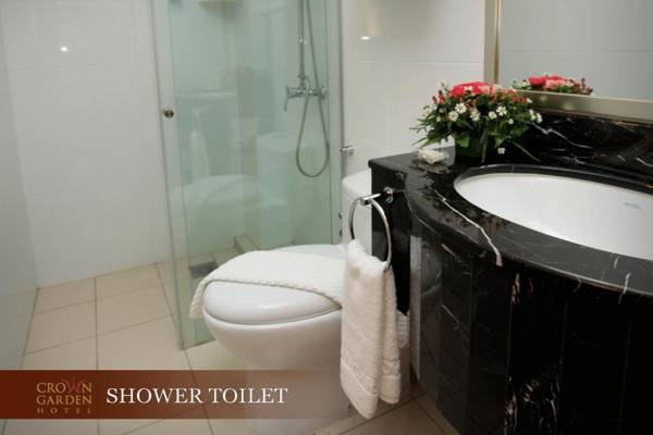 Crown Garden Hotel