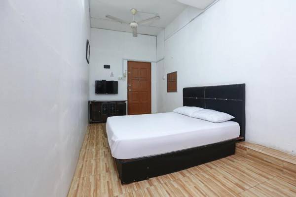 SPOT ON 89755 D&d Budget Inn