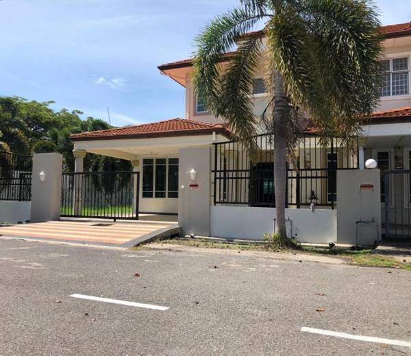 OYO Home 90342 Sena Home Homestay #828