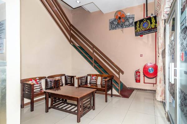 OYO 90108 Hotel Kaya