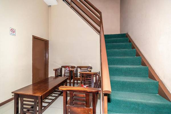 OYO 90108 Hotel Kaya