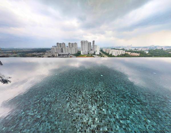 Cyberjaya  Tamarind Loft with Sky Pool & Mall