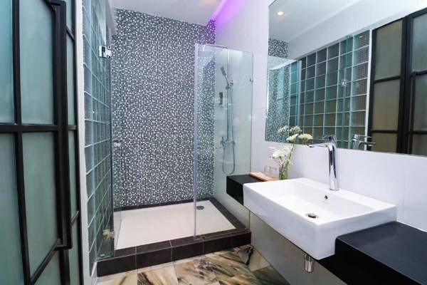 Macalister Terraces Hotel