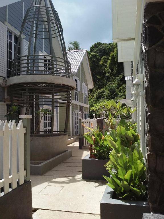 Royale Chenang Resort