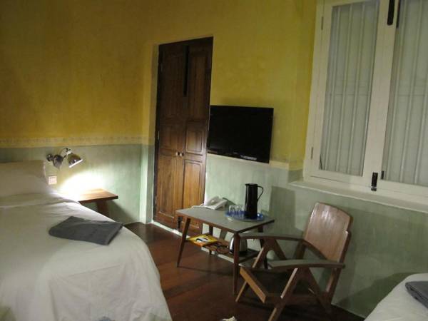 Ren I Tang Heritage Inn