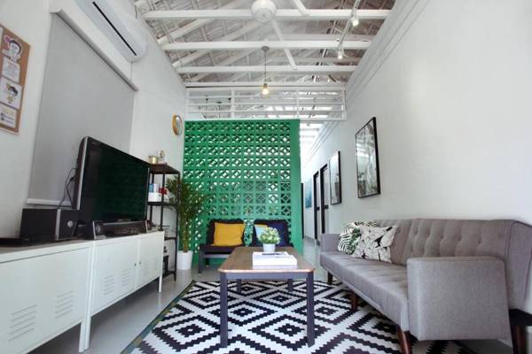 Stay SongSong Mount Erskine