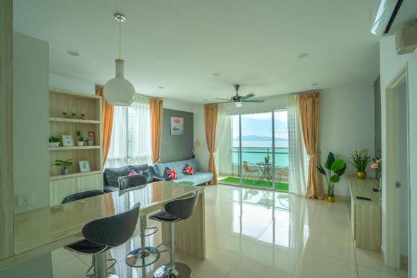 City & Seaview Condo @ Gurney Georgetown 2 Rooms