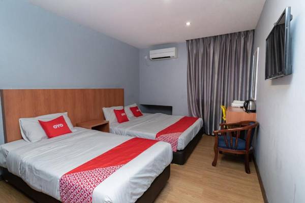 OYO 90207 Sir Inn