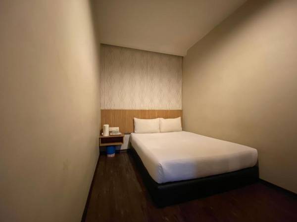 OYO 89752 7 Days Express Hotel