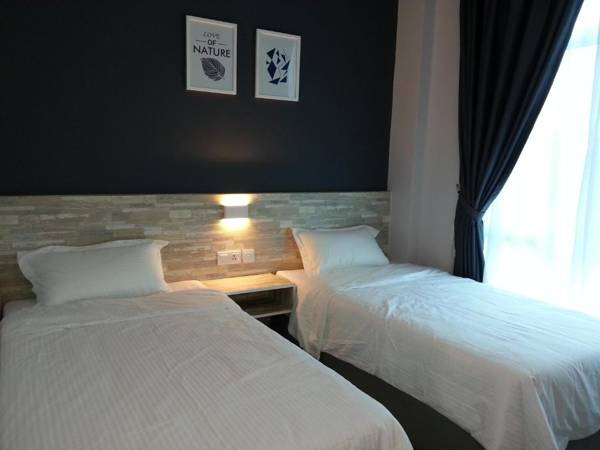 L Hotel