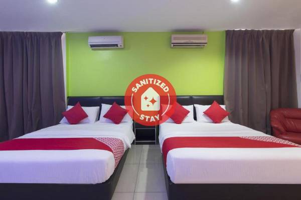 OYO 44072 Mines Cempaka Hotel