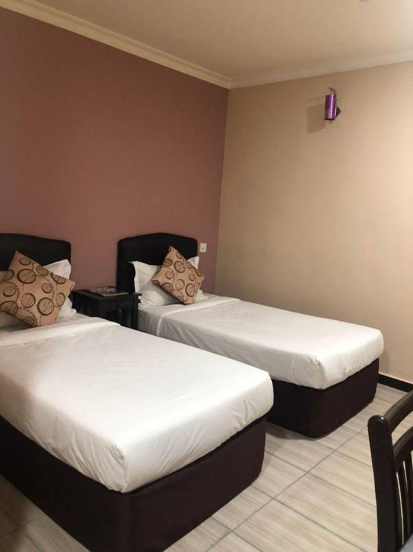 HYPE EXPRESS HOTEL