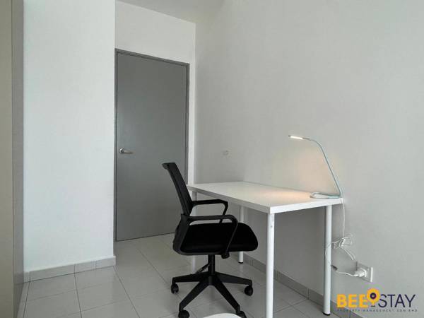 Workspace - Nilai  MesaHill Residences by Beestay [6 Pax]