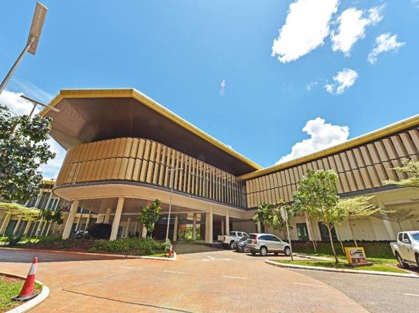 Capital O 90614 Cvia Ummul Hotel