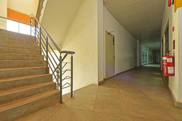 Capital O 90614 Cvia Ummul Hotel