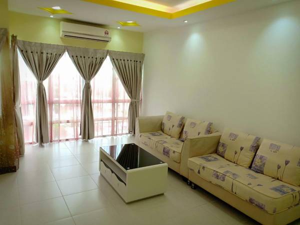 GL SeaView Apartment Homestay L12