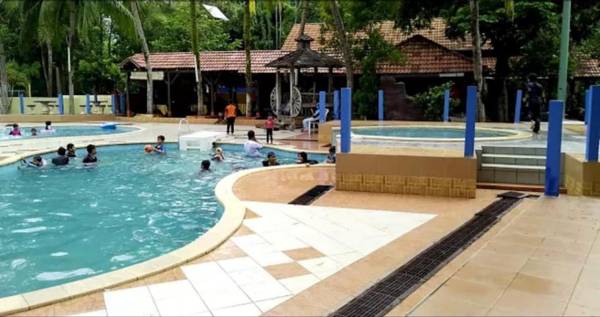 Bukit Keluang Beach Resort