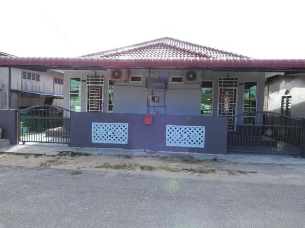 Aryan G100 Homestay