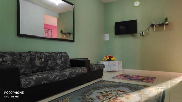 (WIFI) HOMESTAY DESARU UTAMA 