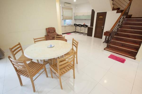 Natol Villa - Sydney