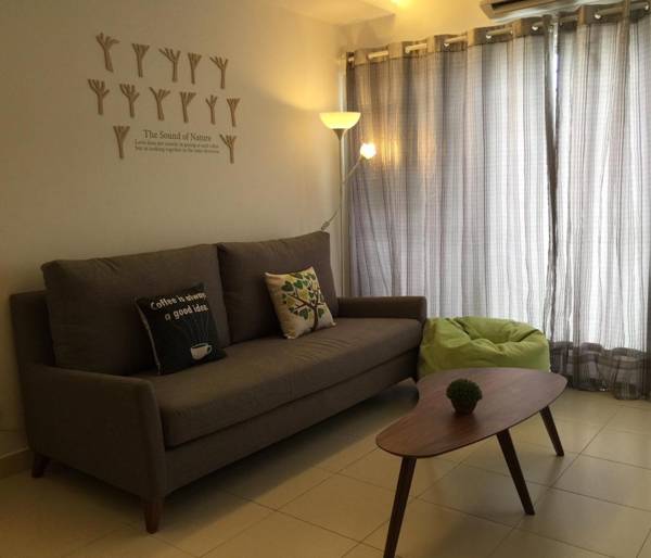 Family Friendly HomeStay @ Setia Alam