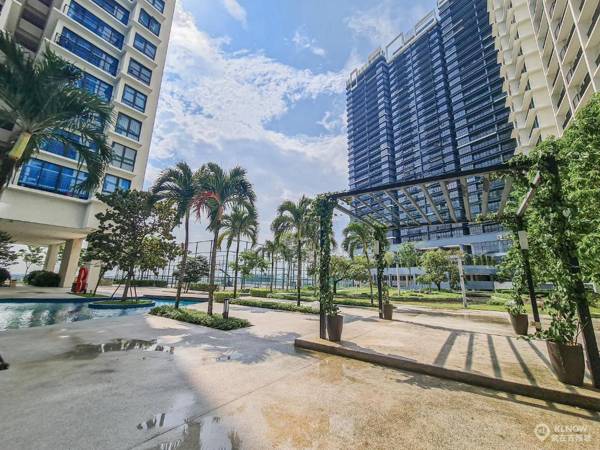 Miko's Blue Studio @ Setia Alam 2-4pax (Sanitized)