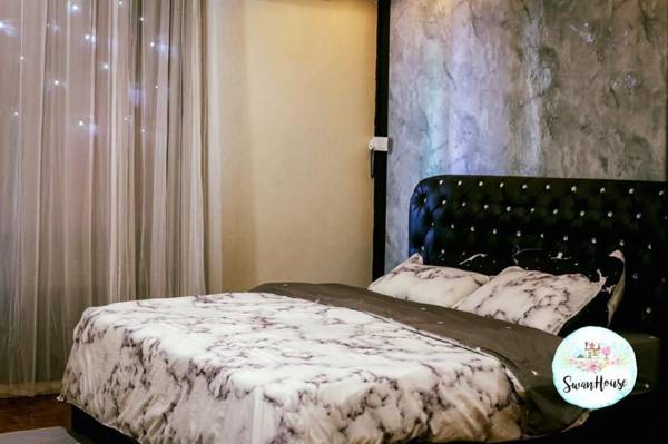 SIBU SWANHOUSE NO.IV (FULL HOUSE)