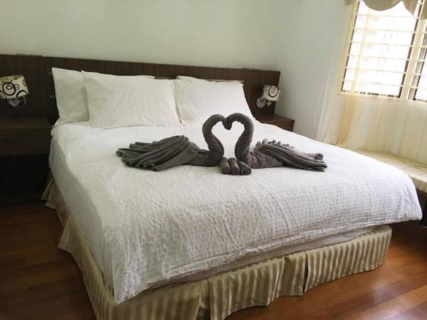 COZY 3 BEDROOMS APARTMENT PUTRA VILLA GOMBAK